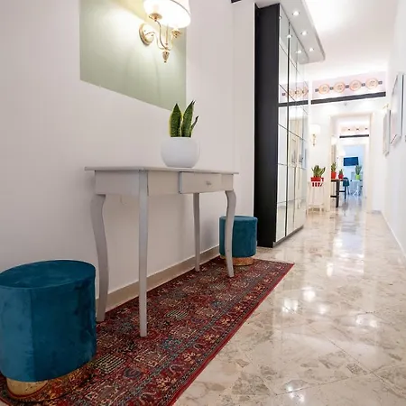 Cavour Centro _ Brand Life _ Hotel Bari